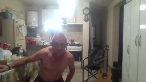 wg_colbert_noir online show from February 19, 4:33 pm