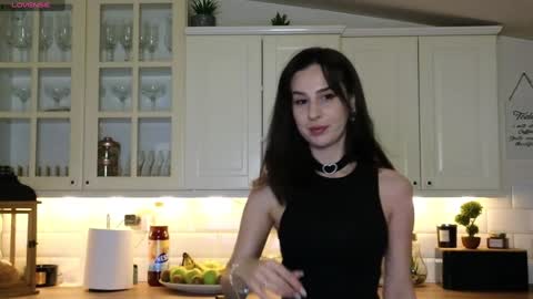 Snapshot of whats_her_name chatting on January 14, 4:39 pm Victoria Maria online show from January 14, 4:39 pm