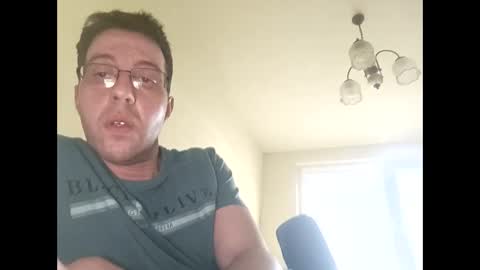 stoffy online show from April 21, 5:14 am