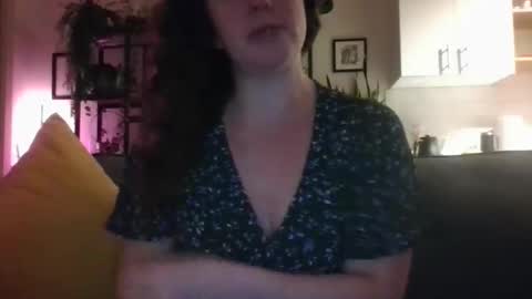 whimsyandjade online show from November 24, 11:20 am