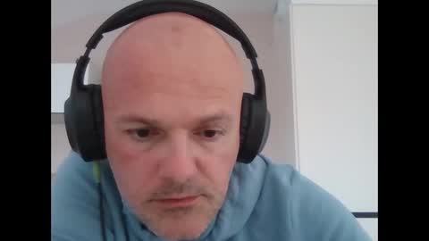 Snapshot of whiteeaglesrb chatting on February 20, 3:52 pm whiteeaglesrb online show from February 20, 3:52 pm