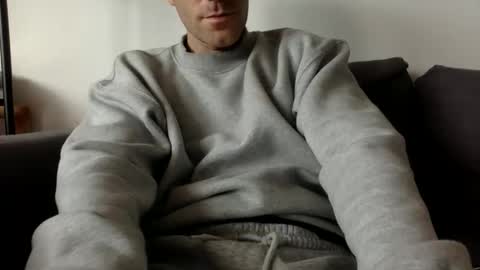 WhiteyLovers99 online show from May 9, 4:46 pm