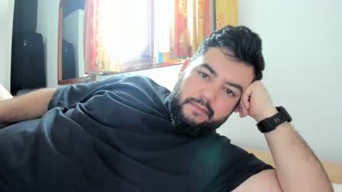 whites89w online show from March 10, 2:32 pm