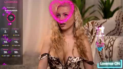 whitneyandrews online show from February 19, 5:28 am