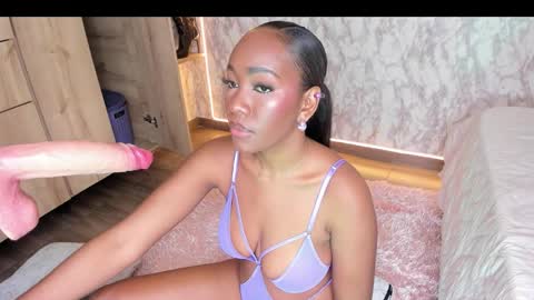 whitneyyfox online show from March 1, 10:58 pm