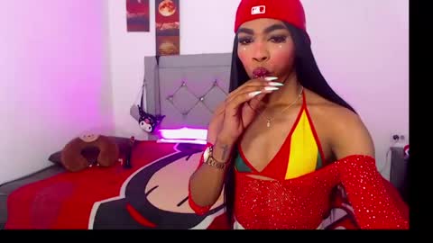 whitneyyt online show from July 2, 6:29 am