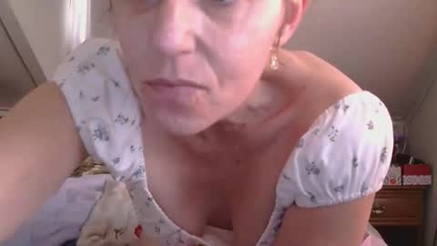 Miss Dior online show from February 21, 1:36 pm