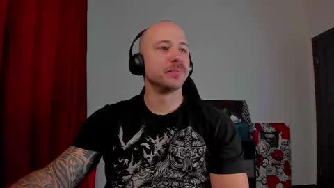 VI online show from November 28, 7:32 pm