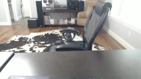 Why Jonnie online show from October 1, 4:39 pm