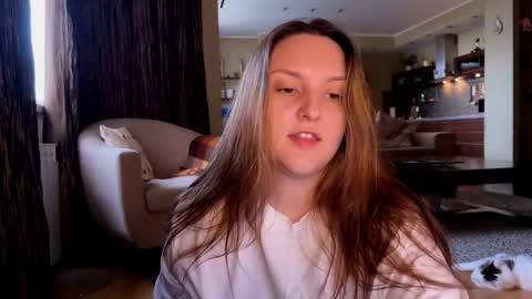 Snapshot of wievin chatting on October 18, 1:37 pm VI online show from October 18, 1:37 pm