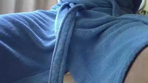 Snapshot of wifewatcher123 chatting on October 14, 6:27 am wifewatcher123 online show from October 14, 6:27 am