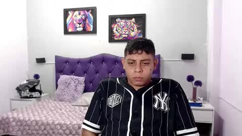Snapshot of wiilliam_20 chatting on October 27, 2:39 pm wiilliam online show from October 27, 2:39 pm