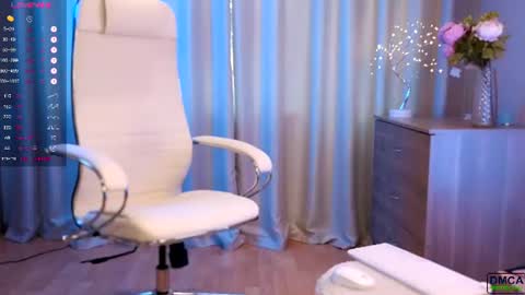 Alice online show from July 6, 3:25 pm