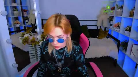 Snapshot of wild_berry_soul chatting on October 24, 6:03 am wild_berry_soul online show from October 24, 6:03 am
