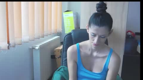 Bea online show from November 12, 7:43 am