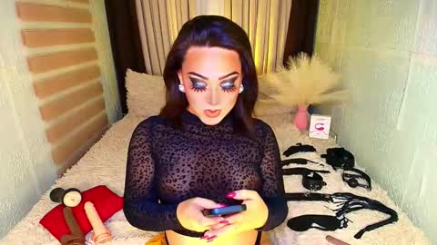 ivana online show from October 5, 8:05 pm