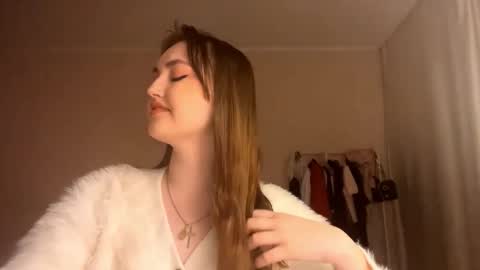 Snapshot of willatrisch chatting on October 19, 2:22 pm Kate online show from October 19, 2:22 pm
