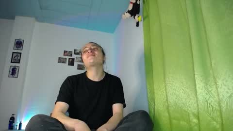 willmonkey online show from November 29, 3:14 am