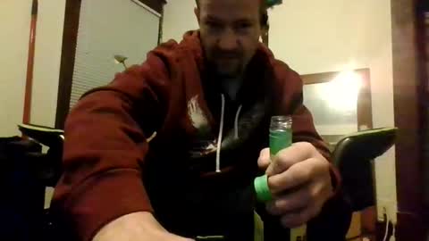 willydogg83 online show from April 19, 8:15 am