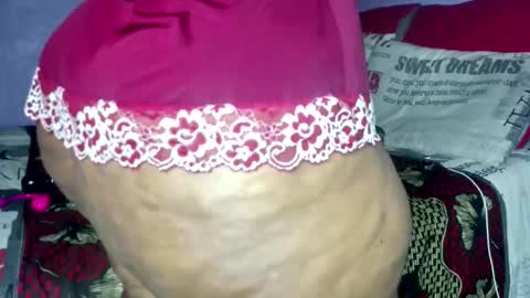 wilmaassylum online show from March 9, 7:35 am