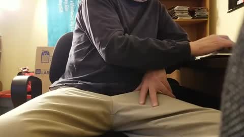 Winertzo29 online show from November 10, 7:05 pm