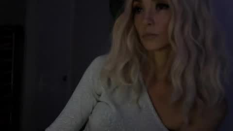 WishGoddes online show from November 12, 8:55 pm