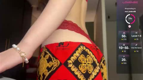 Isobelle online show from February 22, 4:42 pm