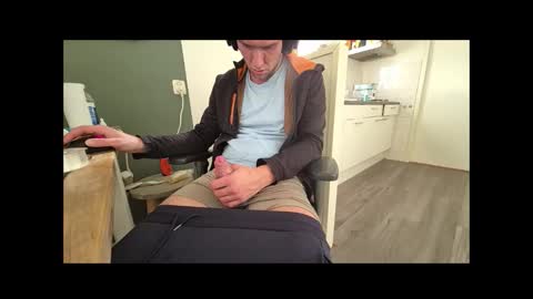 wnhz27 online show from September 10, 1:56 pm