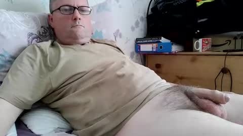 wobble444 online show from July 8, 9:24 am