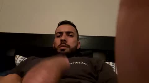 wolf944980 online show from December 22, 5:01 am