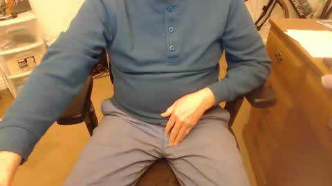 wolfie0717 online show from February 11, 2:35 am