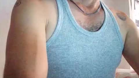 Snapshot of wolfofsea chatting on October 4, 12:30 am Luis online show from October 4, 12:30 am