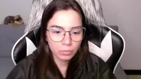 Alex online show from February 12, 3:10 am