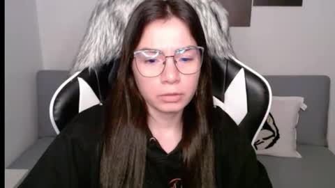 Alex online show from September 18, 3:32 am