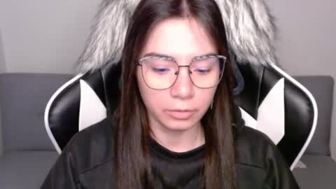 Alex online show from October 9, 3:12 am