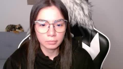 Alex online show from February 3, 2:53 am