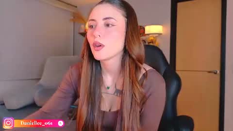   online show from June 11, 3:26 am