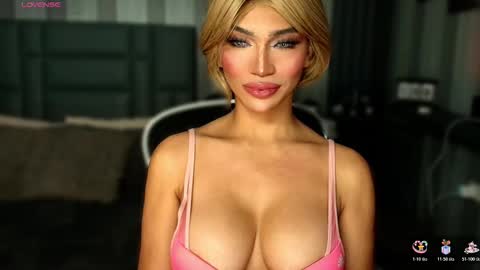 Julia online show from January 13, 3:47 am