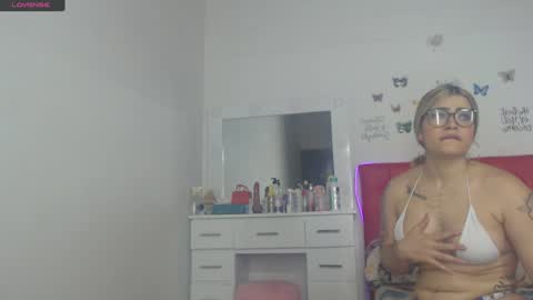 Sofia And Thomas online show from December 2, 7:44 pm