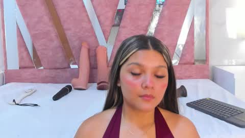 wonderkloe_ online show from March 4, 2:08 am