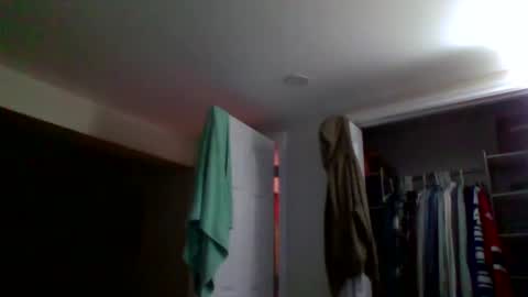 woodeee77 online show from February 25, 11:30 pm