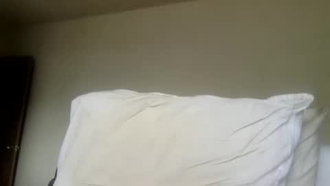 woof_wolf37 online show from April 13, 4:11 pm