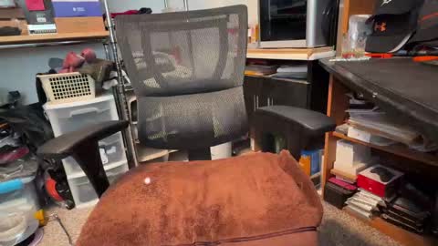 workplace_proximity_associate online show from October 26, 5:45 pm