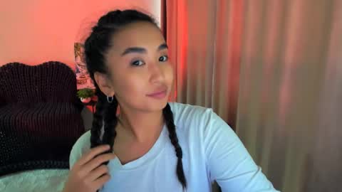 dudetta Kim online show from March 12, 7:02 am