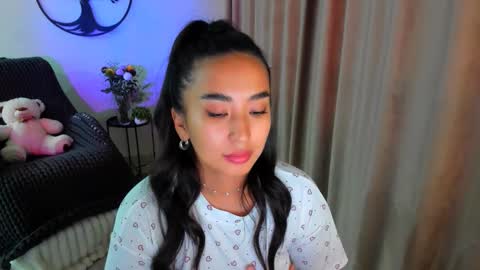 dudetta Kim online show from October 30, 11:44 am