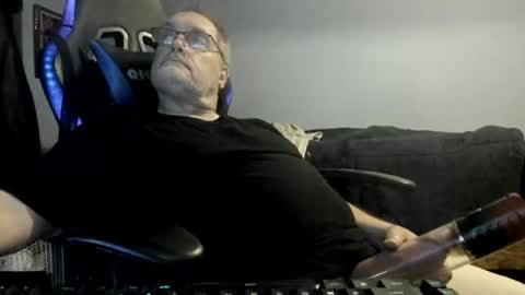 wowsers2022 online show from November 12, 1:41 am