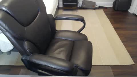 Snapshot of wsteel66 chatting on December 6, 11:52 pm Wsteel66 online show from December 6, 11:52 pm