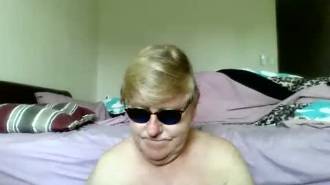 wwwwio online show from April 3, 12:17 am