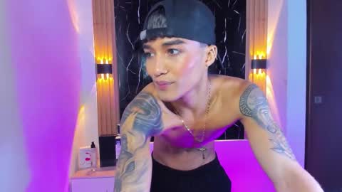 wyatt online show from November 5, 3:52 am