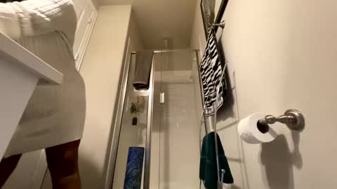 Wynter Heat online show from January 17, 12:31 am